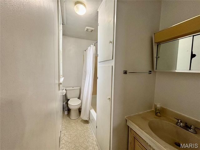 132 S 29th Street, Belleville, IL 62226