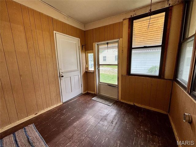 132 S 29th Street, Belleville, IL 62226