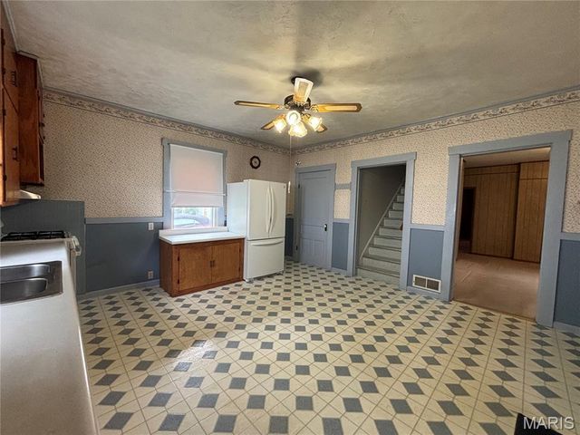 132 S 29th Street, Belleville, IL 62226