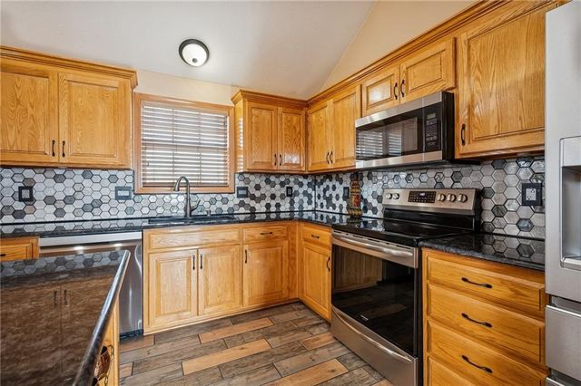 11200 Nogard Avenue, Kansas City, KS 66109