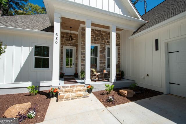 680 Ponderosa Court, Fayetteville, GA 30214