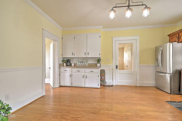 444 Cedar Street, Bluff City, TN 37618