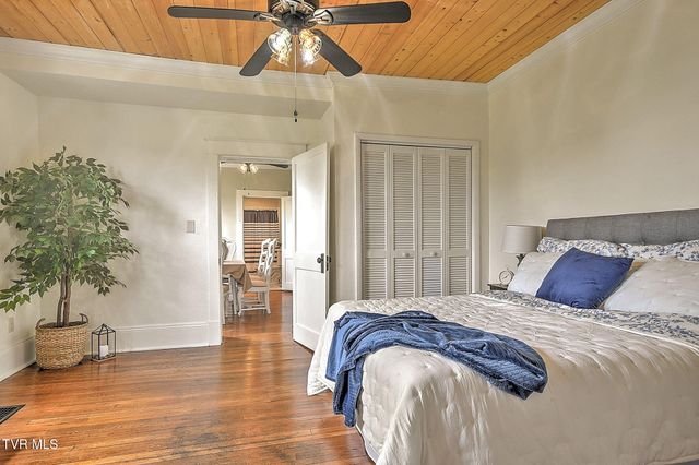 444 Cedar Street, Bluff City, TN 37618
