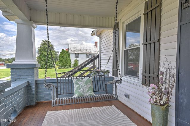 444 Cedar Street, Bluff City, TN 37618