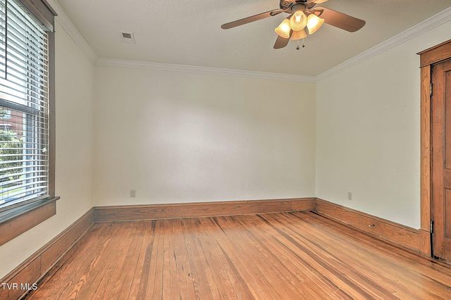 444 Cedar Street, Bluff City, TN 37618
