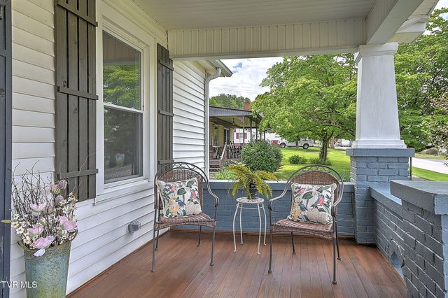 444 Cedar Street, Bluff City, TN 37618