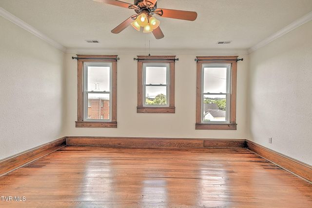 444 Cedar Street, Bluff City, TN 37618