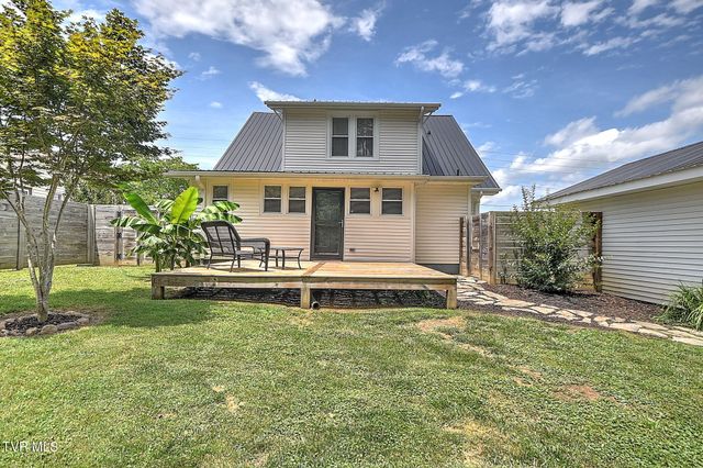 444 Cedar Street, Bluff City, TN 37618