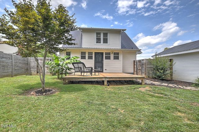 444 Cedar Street, Bluff City, TN 37618