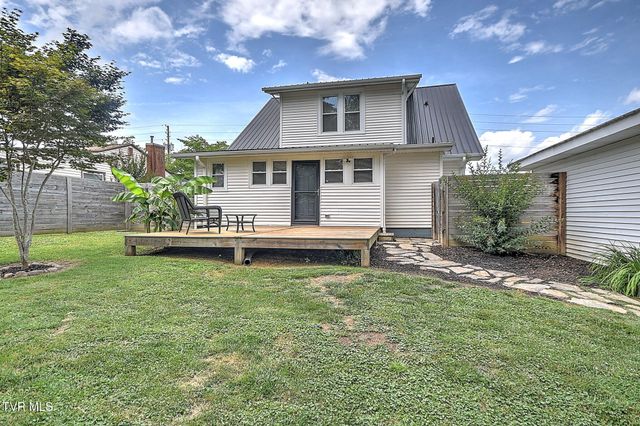 444 Cedar Street, Bluff City, TN 37618