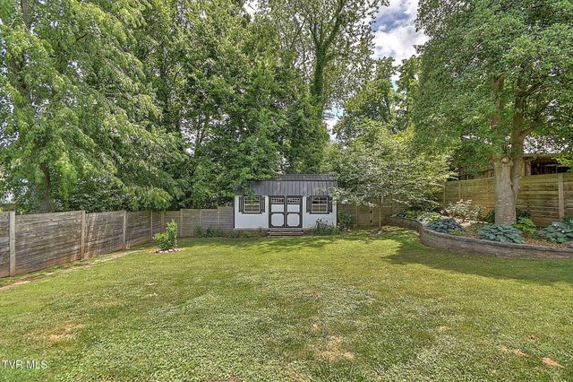 444 Cedar Street, Bluff City, TN 37618