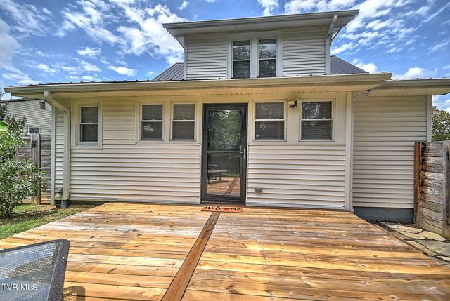 444 Cedar Street, Bluff City, TN 37618