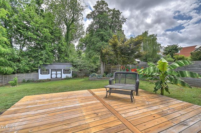 444 Cedar Street, Bluff City, TN 37618