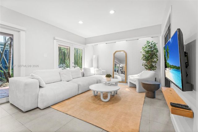 3145 Virginia St 4, Miami, FL 33133