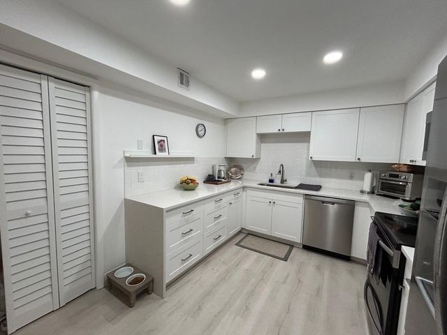 16325 Golf Club Road 109, Weston, FL 33326