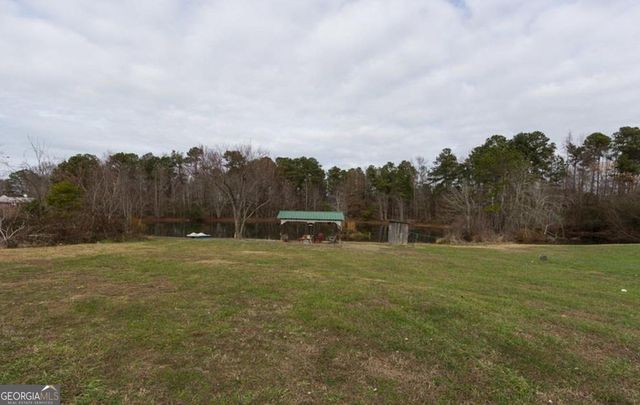 2755 Milton Bryan Drive, Loganville, GA 30052