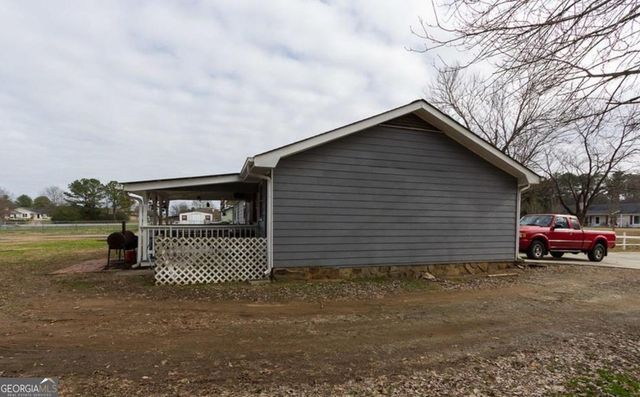 2755 Milton Bryan Drive, Loganville, GA 30052