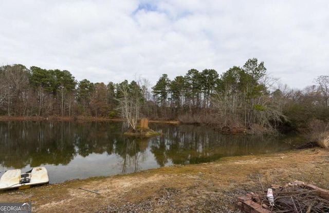 2755 Milton Bryan Drive, Loganville, GA 30052