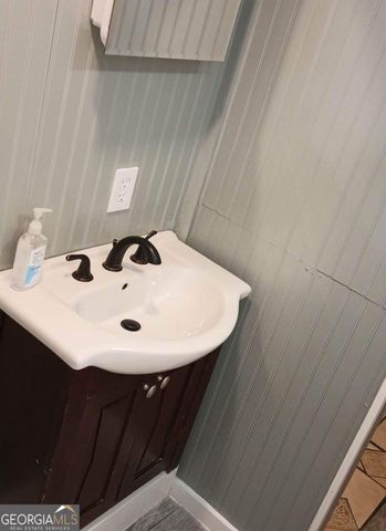 2755 Milton Bryan Drive, Loganville, GA 30052