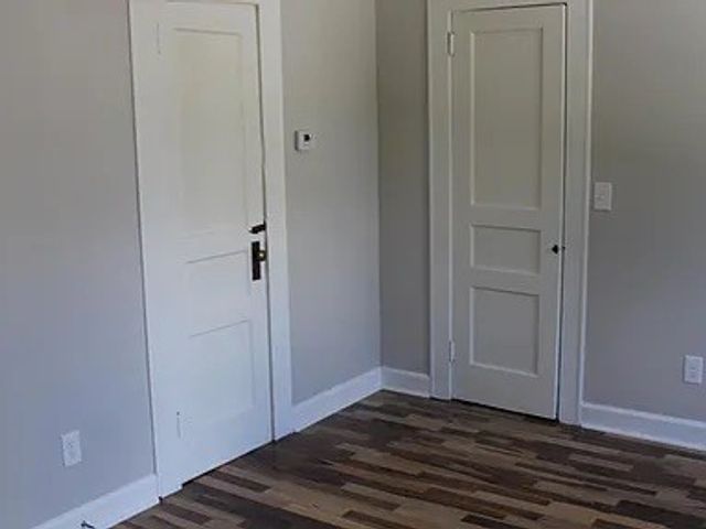 212 E McKnight Dr, Murfreesboro, TN 37130