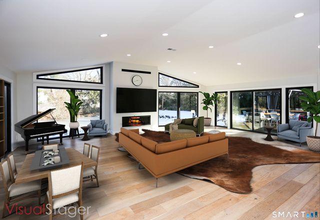 28 Turkey Hill Road North, Westport, CT 06880