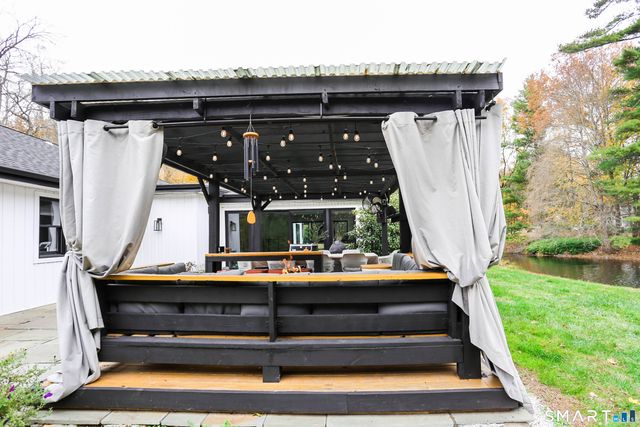 28 Turkey Hill Road North, Westport, CT 06880