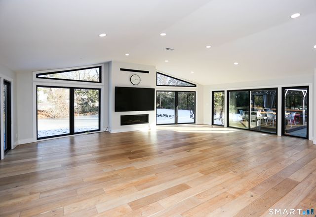 28 Turkey Hill Road North, Westport, CT 06880