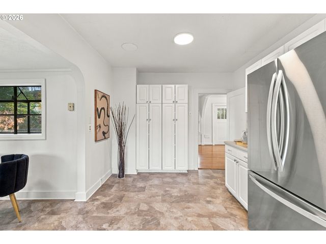 5005 Ne 62ND Ave, Portland, OR 97218