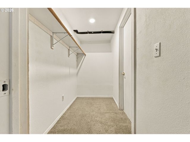 5005 Ne 62ND Ave, Portland, OR 97218