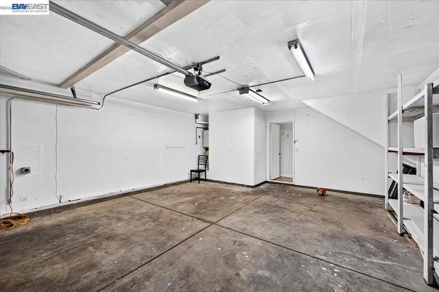 8265 Calla Way, Sacramento, CA 95828