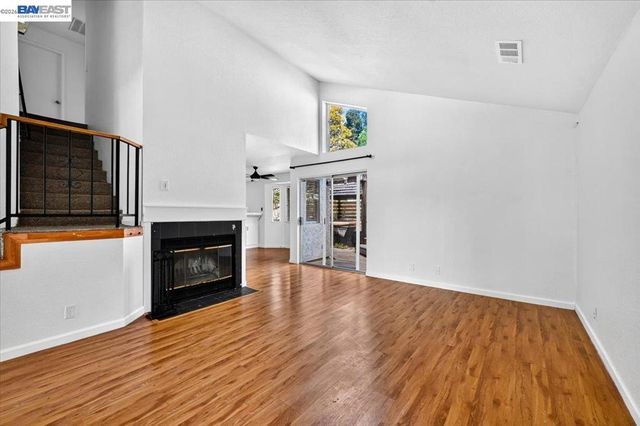 8265 Calla Way, Sacramento, CA 95828