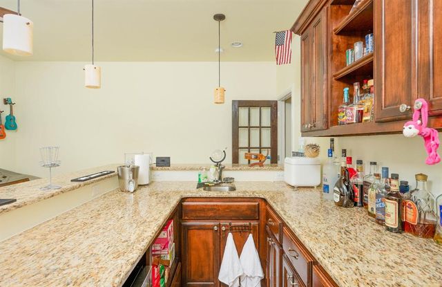 2825 Siena Circle, Yukon, OK 73099