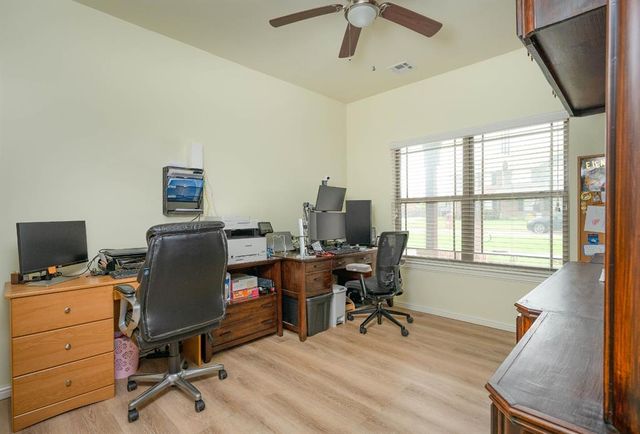 2825 Siena Circle, Yukon, OK 73099