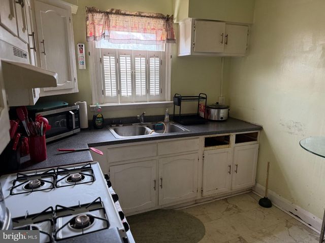 4027 CRANSTON AVE, Baltimore, MD 21229