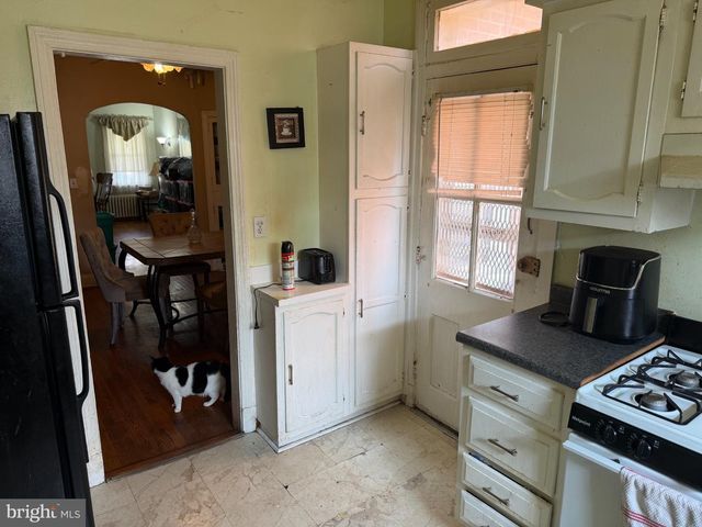4027 CRANSTON AVE, Baltimore, MD 21229