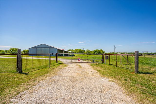 4700 E FM 922, Valley View, TX 76272