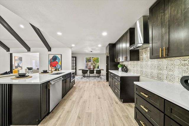 3609 Hidalgo Street, Irving, TX 75062