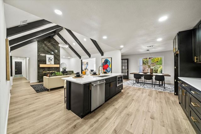 3609 Hidalgo Street, Irving, TX 75062