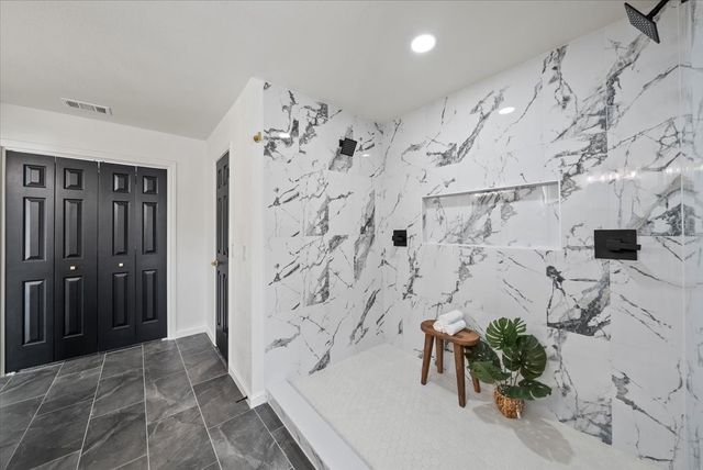 3609 Hidalgo Street, Irving, TX 75062