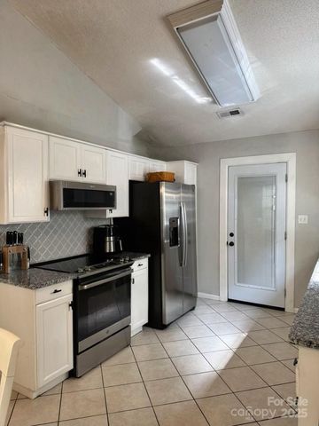 328 Glenridge Court, Indian Trail, NC 28079
