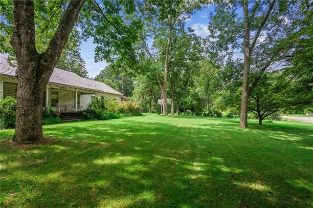 2544 Dallas Acworth Highway, Dallas, GA 30132