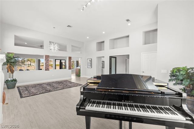 2900 Crown Ridge Drive, Las Vegas, NV 89134