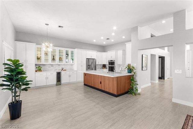 2900 Crown Ridge Drive, Las Vegas, NV 89134