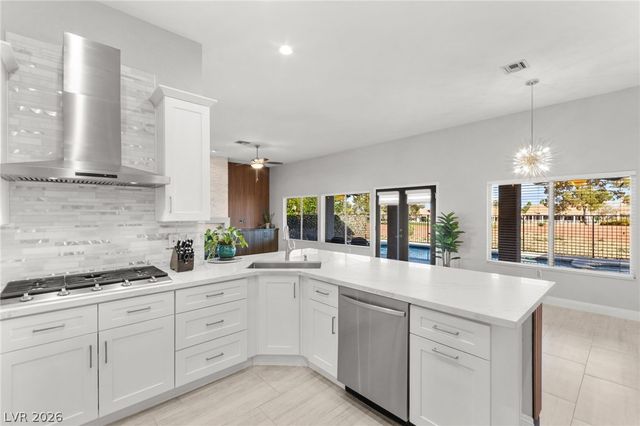 2900 Crown Ridge Drive, Las Vegas, NV 89134