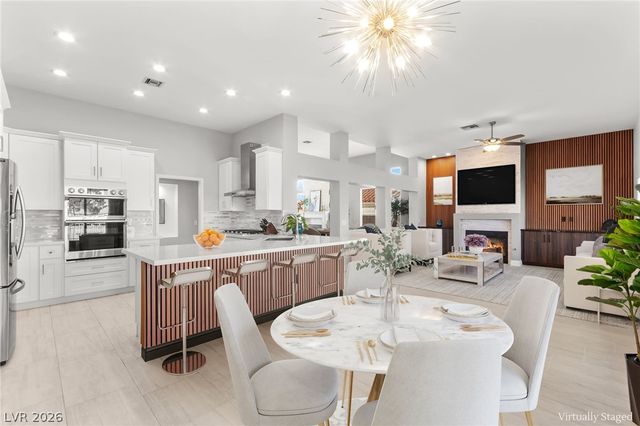 2900 Crown Ridge Drive, Las Vegas, NV 89134