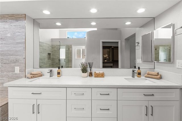 2900 Crown Ridge Drive, Las Vegas, NV 89134