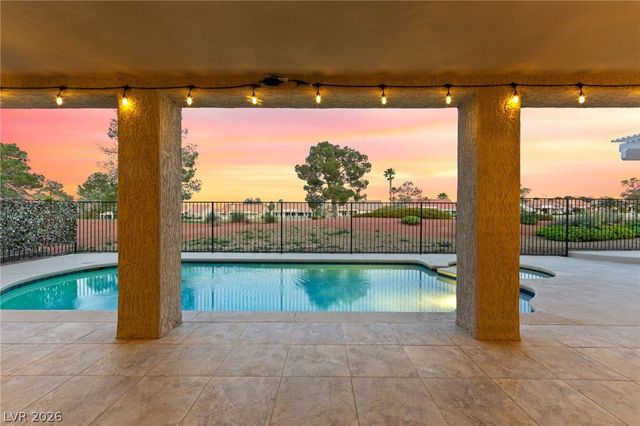 2900 Crown Ridge Drive, Las Vegas, NV 89134