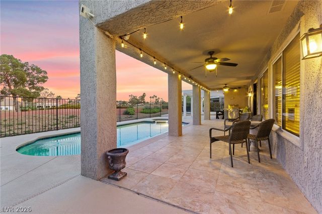 2900 Crown Ridge Drive, Las Vegas, NV 89134