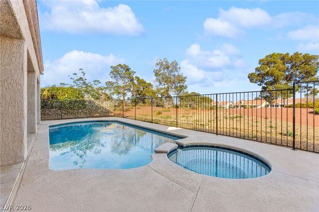 2900 Crown Ridge Drive, Las Vegas, NV 89134