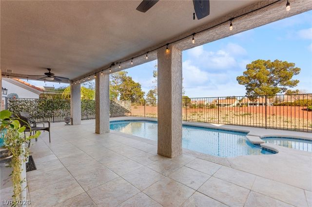 2900 Crown Ridge Drive, Las Vegas, NV 89134